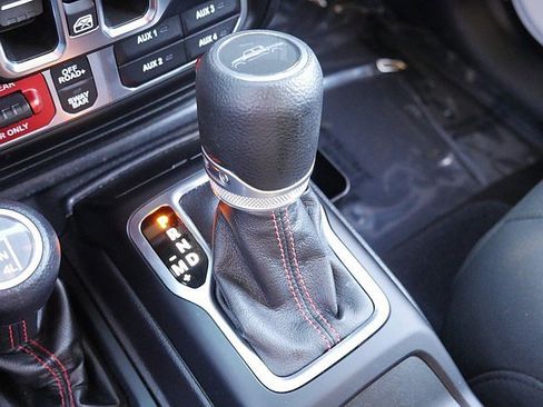 Used 2021 Jeep Gladiator Rubicon image 43