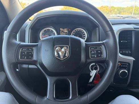 Used 2019 RAM 1500 Classic SLT RWD image 13