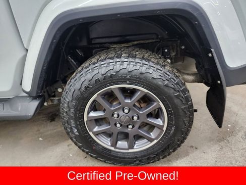 Certified 2021 Jeep Gladiator Overland w/ Popular Equipment Package AWD/4WD image 36