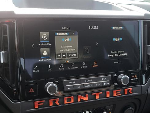 Used 2025 Nissan Frontier PRO-4X AWD/4WD image 26