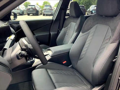 Used 2025 BMW X3 xDrive30i w/ Premium Package image 7