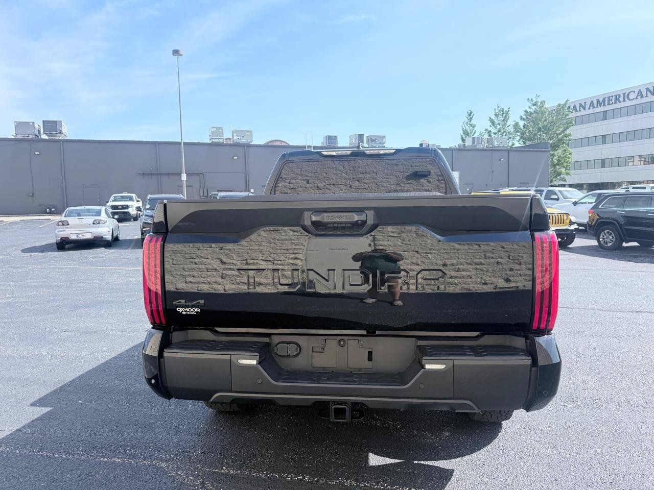 Used 2024 Toyota Tundra SR5 w/ SR5 Convenience Package AWD/4WD image 4