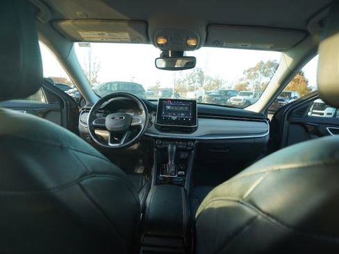 Used 2022 Jeep Compass Limited image 24