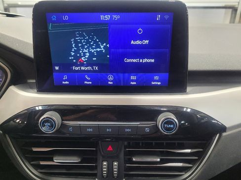 Used 2020 Ford Escape SEL image 25