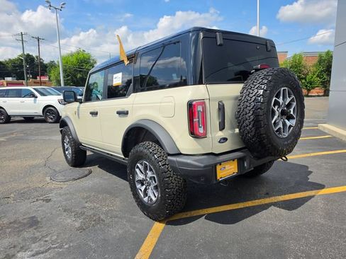 Certified 2025 Ford Bronco Badlands AWD/4WD image 5