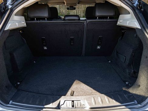 Used 2018 Jaguar E-PACE S image 24