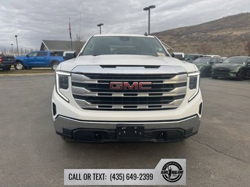 Used 2023 GMC Sierra 1500 SLE image 9