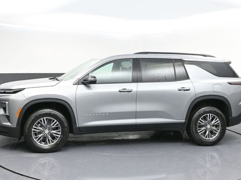 New 2026 Chevrolet Traverse LT FWD image 4