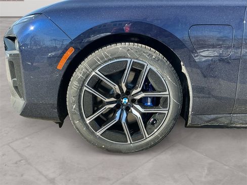 New 2026 BMW 750e xDrive image 14