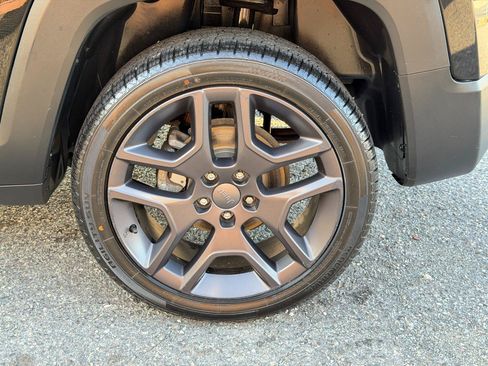 Used 2021 Jeep Renegade Latitude AWD/4WD image 78