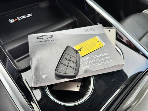 Used 2025 Chevrolet Tahoe Premier image 38
