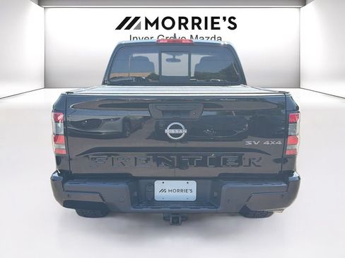 Used 2022 Nissan Frontier SV AWD/4WD image 6