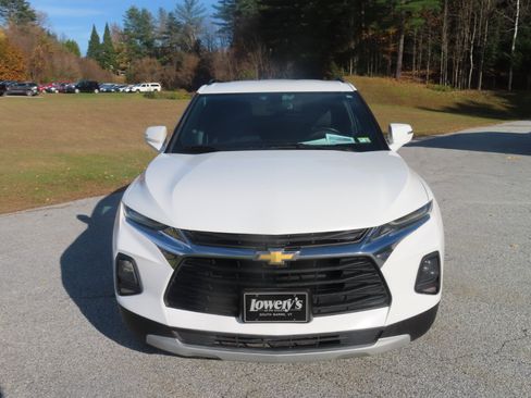 Used 2020 Chevrolet Blazer LT image 2