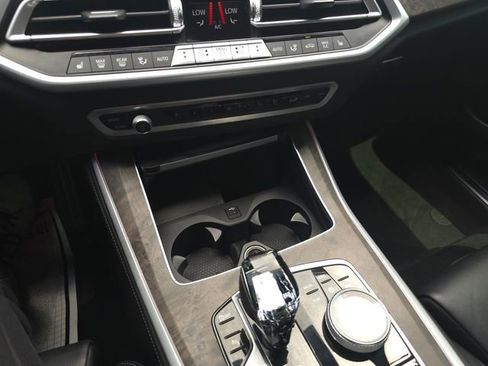 Used 2021 BMW X5 xDrive40i w/ M Sport Package image 15