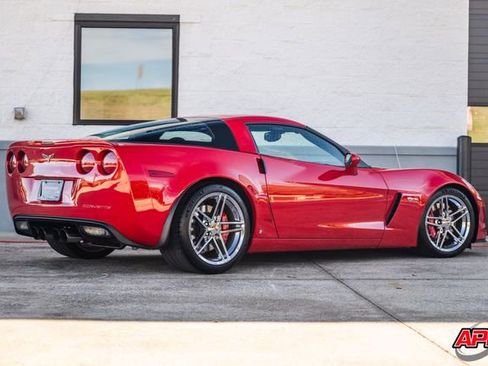 Used 2009 Chevrolet Corvette Z06 w/ Preferred Equipment Group image 6