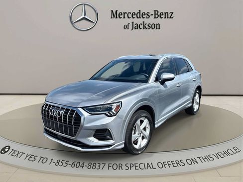 Used 2020 Audi Q3 2.0T Premium Plus w/ Premium Plus Package AWD/4WD image 4