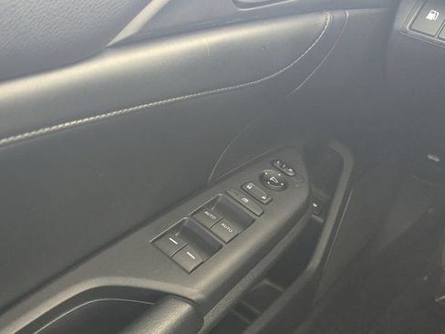 Used 2019 Honda Insight Touring image 17