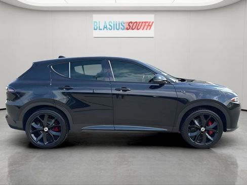 Used 2024 Dodge Hornet R/T Plus AWD/4WD image 2