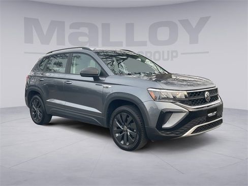 Used 2022 Volkswagen Taos S image 7