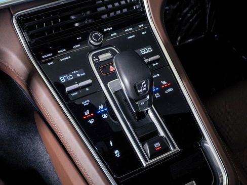 Certified 2023 Porsche Panamera 4 Platinum Edition AWD/4WD image 25
