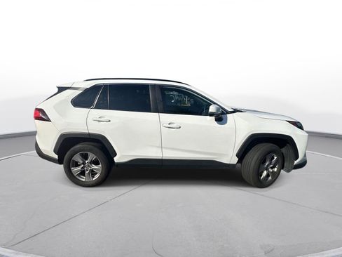 Used 2025 Toyota RAV4 XLE FWD image 5