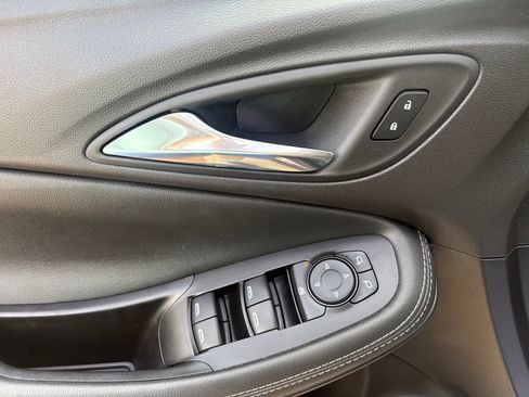 Used 2023 Buick Encore GX Select AWD/4WD image 14
