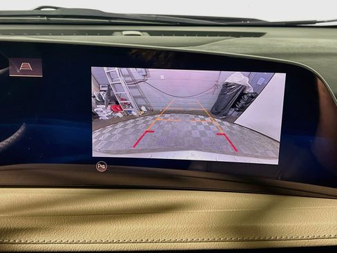 Used 2024 Cadillac XT4 Premium Luxury w/ Technology Package FWD image 28