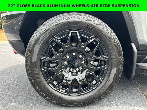 Used 2025 GMC Hummer EV 2X w/ LPO, Sport Package AWD/4WD image 2