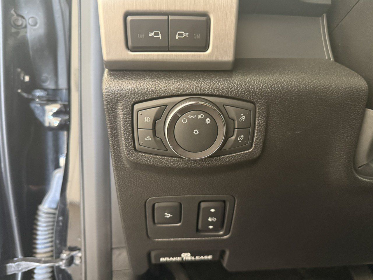 Certified 2019 Ford F250 Platinum w/ Platinum Ultimate Package AWD/4WD image 23