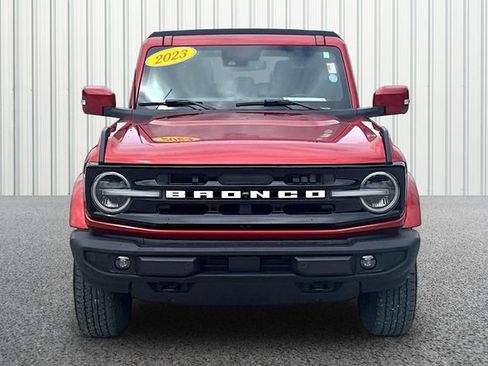 Used 2023 Ford Bronco Outer Banks AWD/4WD image 3