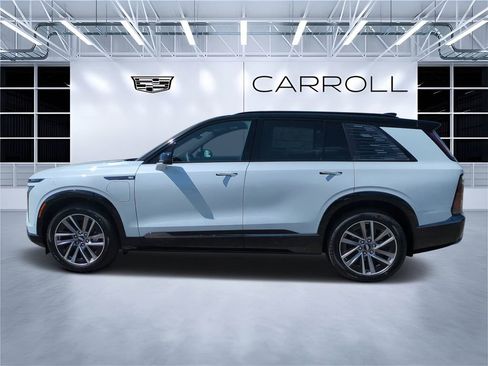 New 2026 Cadillac Vistiq Sport w/ LPO, Floor Liner Package AWD/4WD image 6