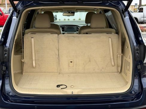 Used 2015 Toyota Highlander Limited w/ Driver Technology Package image 16