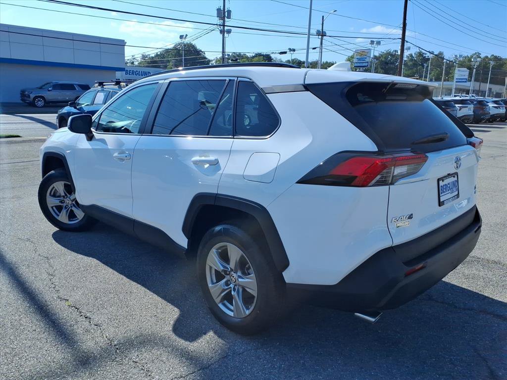 Used 2024 Toyota RAV4 XLE AWD/4WD image 6