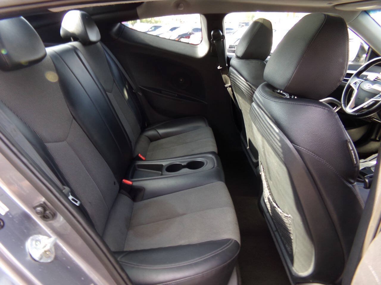 Used 2015 Hyundai Veloster w/ Option Group 03 FWD image 23