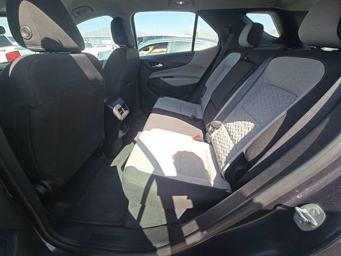 Used 2022 Chevrolet Equinox LS FWD image 13