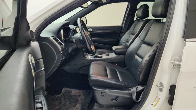 Used 2020 Jeep Grand Cherokee Limited AWD/4WD image 10