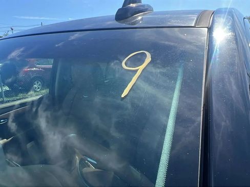 Used 2016 Cadillac Escalade Platinum image 35