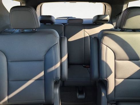 New 2026 Chevrolet Traverse LT w/ Enhanced Driving Package image 11