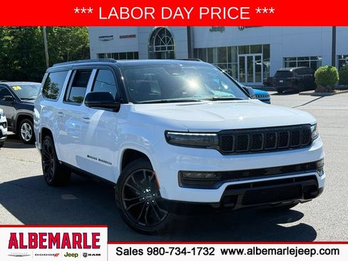 Used 2024 Jeep Grand Wagoneer L Series III w/ Rear Seat Video Group 1 AWD/4WD image 1