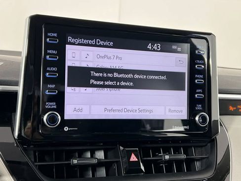 Used 2021 Toyota Corolla LE image 29