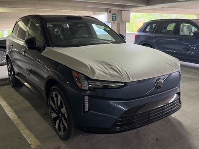 New 2025 Volvo EX90 Plus w/ Protection Package Premier