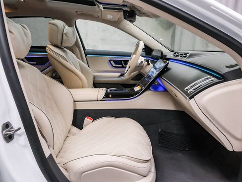New 2025 Mercedes-Benz S 580e 4MATIC Sedan image 16