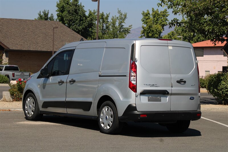 Used 2021 Ford Transit Connect XLT FWD image 2