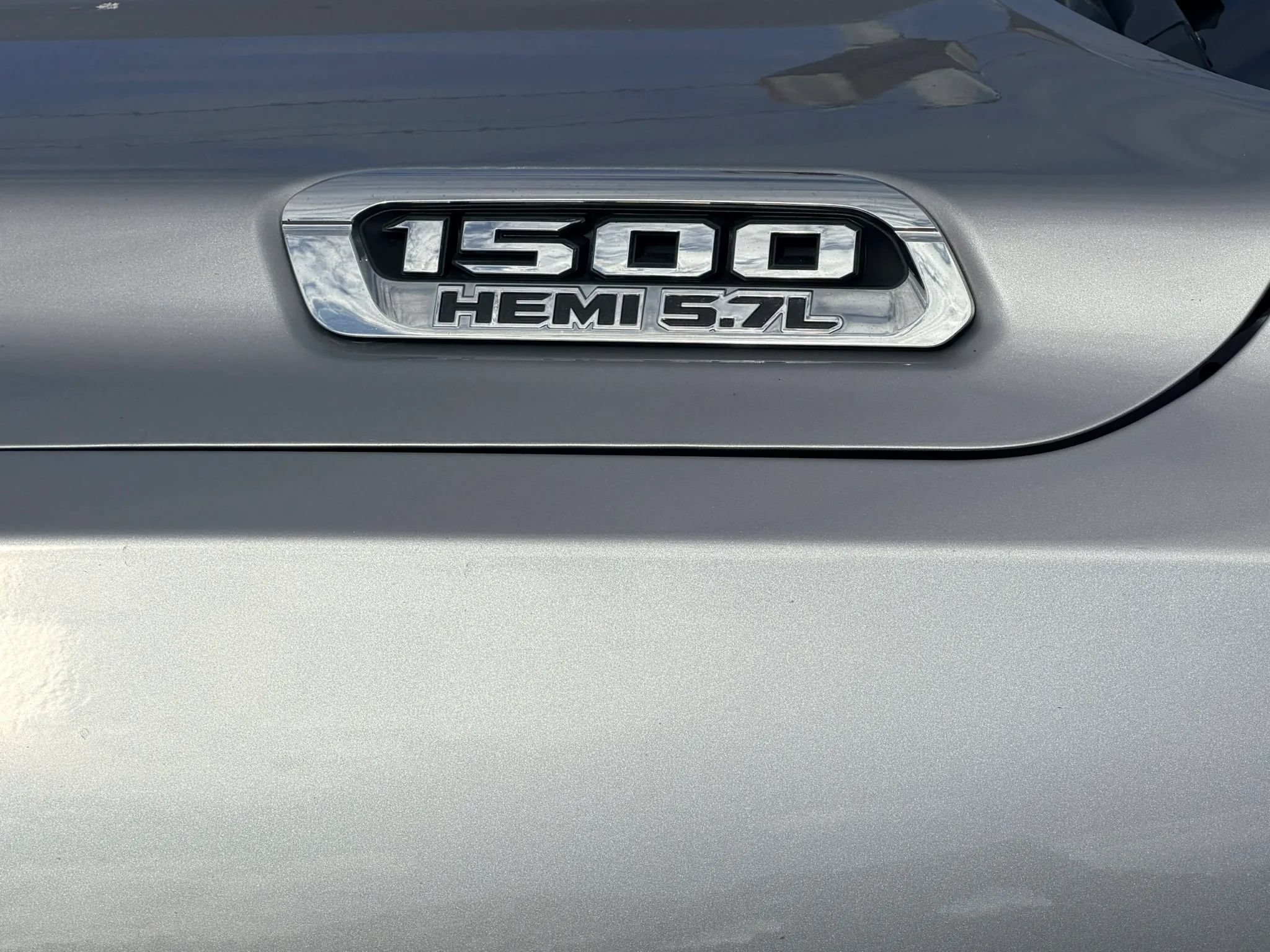 Used 2022 RAM 1500 Big Horn AWD/4WD image 3