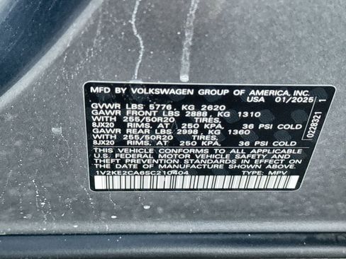 Used 2025 Volkswagen Atlas Cross Sport SE w/ Panoramic Sunroof Package image 28