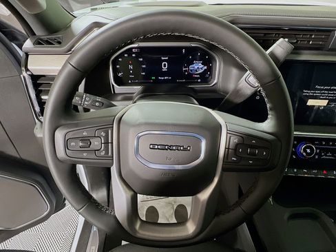 New 2026 GMC Sierra 2500 Denali w/ Denali Reserve Package image 10