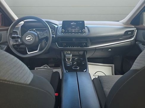 Certified 2023 Nissan Rogue SV image 12