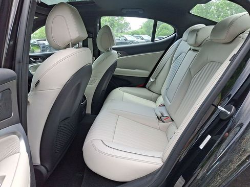 Certified 2025 Genesis G70 3.3T Advanced image 13