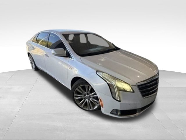 Used 2018 Cadillac XTS Luxury FWD image 1