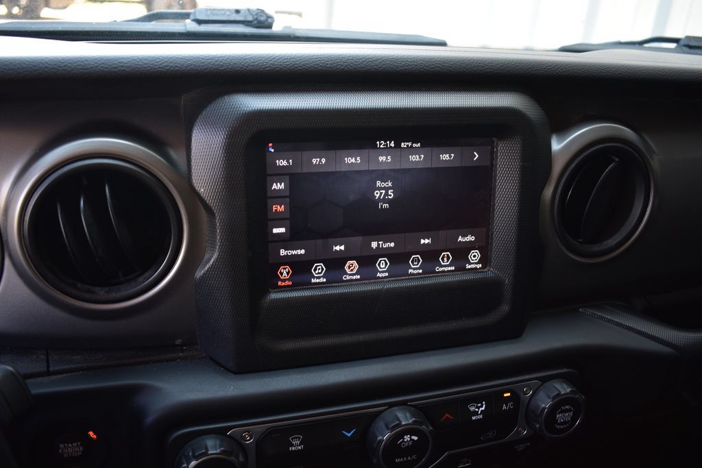 Used 2022 Jeep Wrangler Sport AWD/4WD image 42